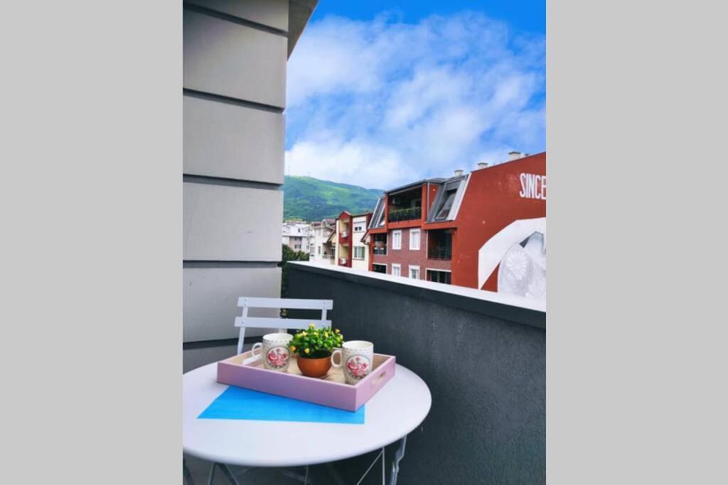 Centar One Apartmant Escópia Exterior foto